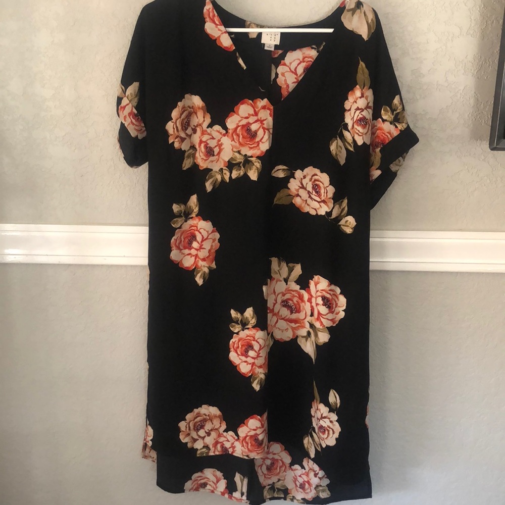 a•n•d e a w y black floral dress
